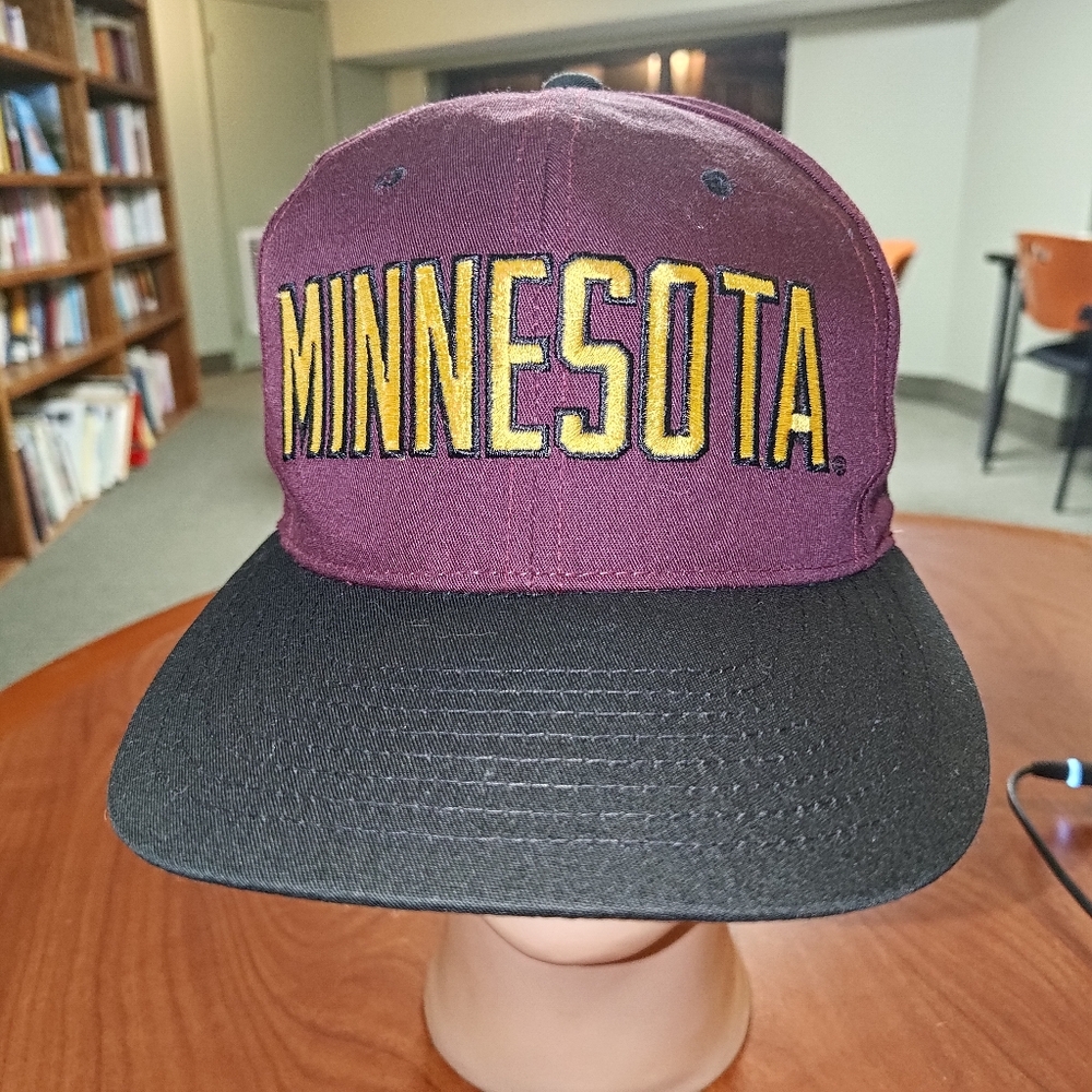 Vtg Minnesota Golden Gophers Embroidered Logo Snapback Hat Cap